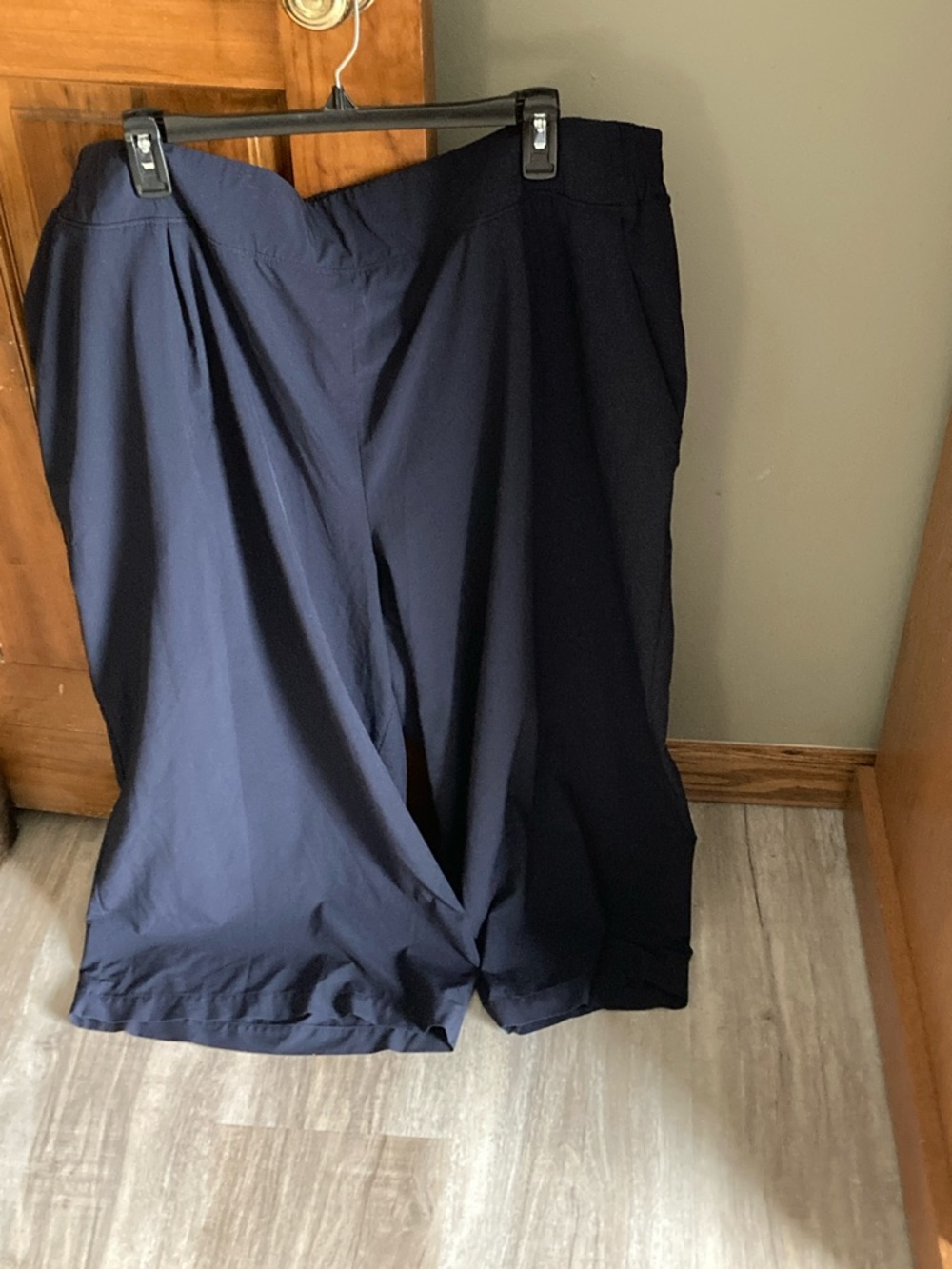 Athleta Navy Brooklyn wide leg crop pant